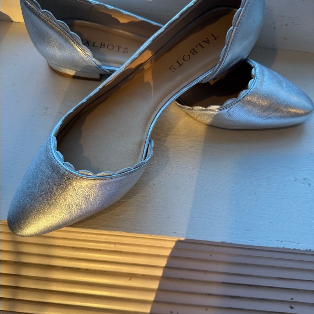 Talbots Metallic Silver Flats NWOT - Picture 1 of 6